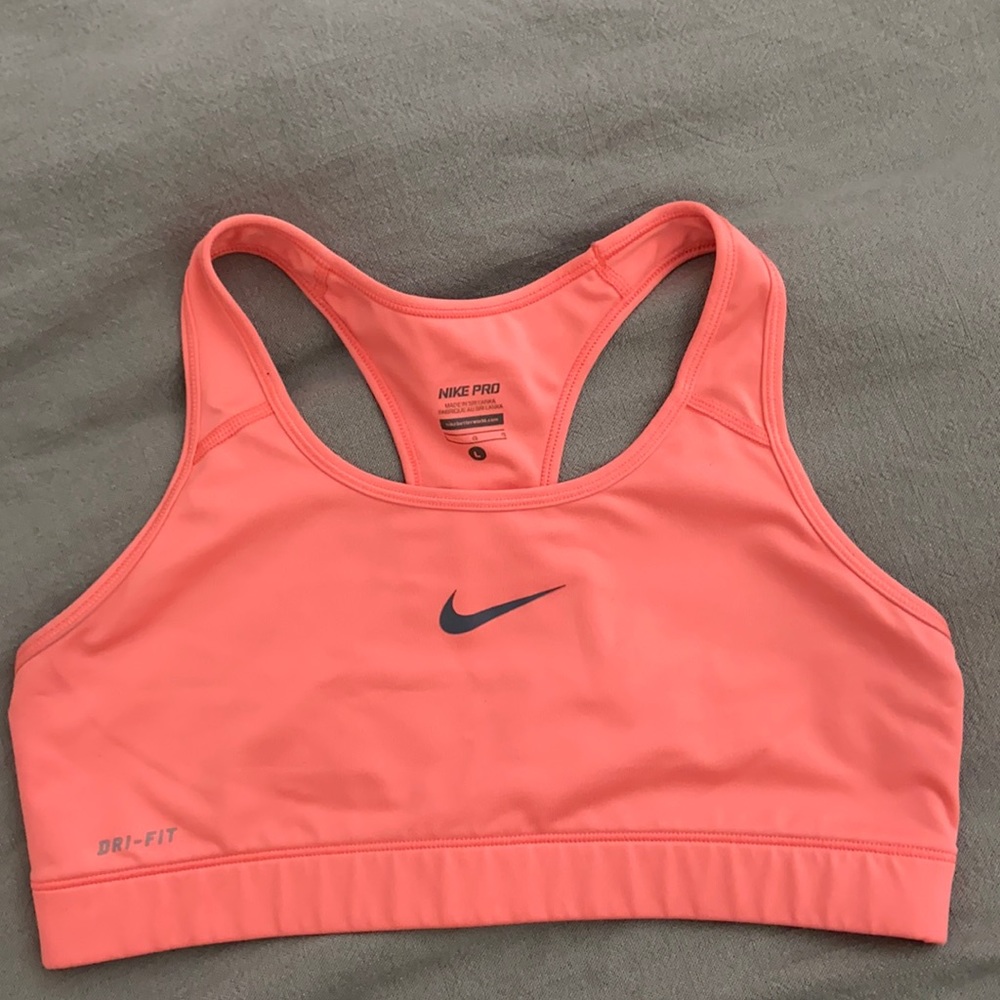 Sports bra